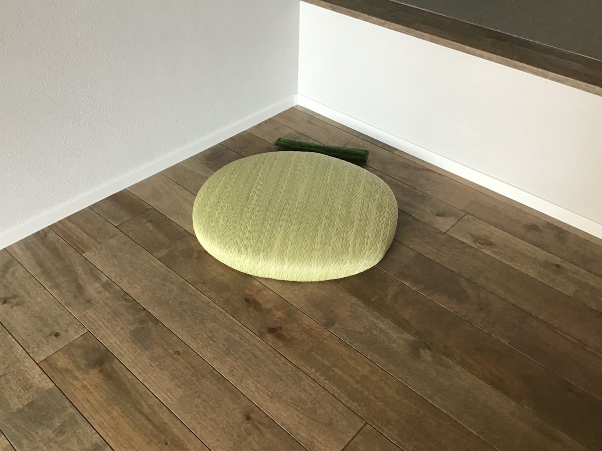 たたみだもん めろん（クッション）